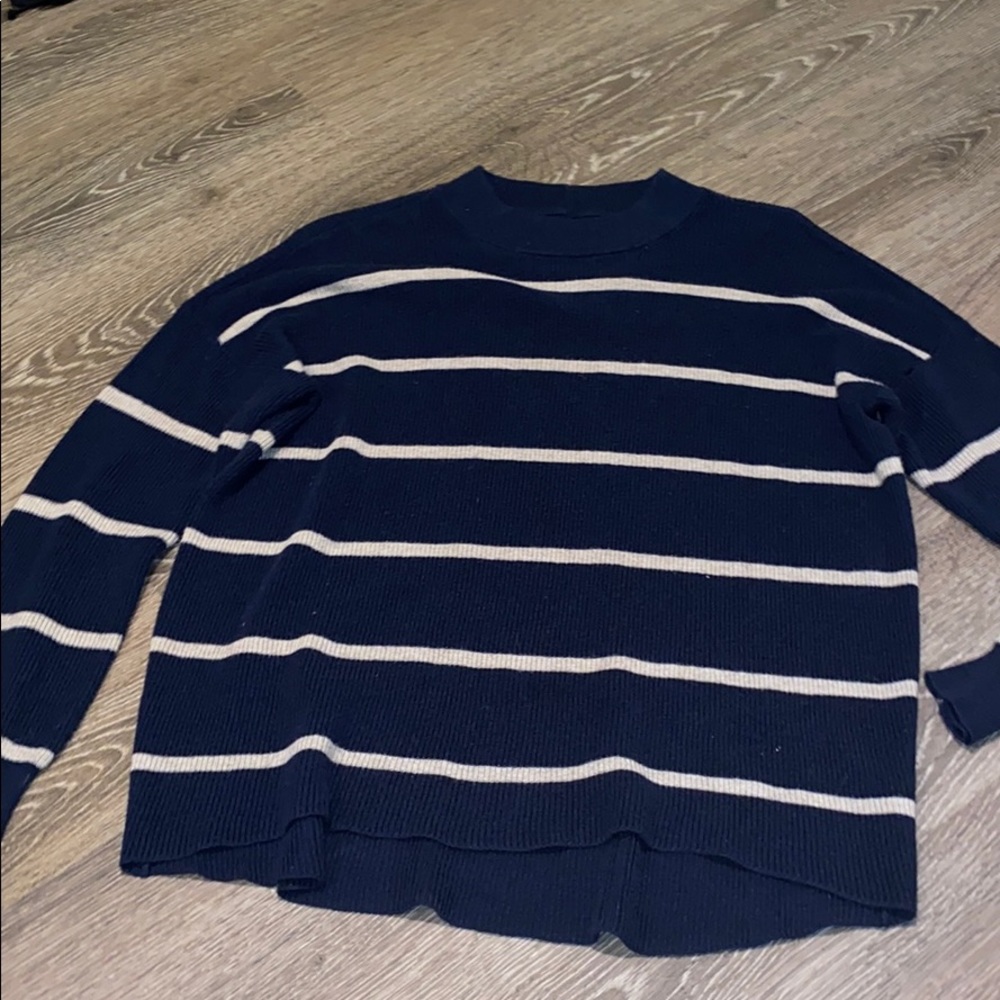 Oversized American eagle sweater